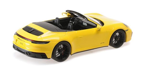 Porsche 911 CARRERA 4 GTS CABRIOLET 2020 Escala - 1:18 - Image 2