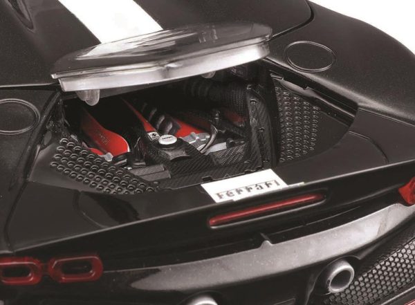 Ferrari SF90 SPIDER ASSETTO FIORANO Escala 1:18 - Image 3