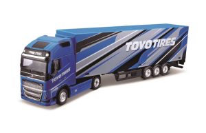 Volvo FH16 Globetrotter 750 XXL - LBWK - STREET FIRE Haulers with Trailer "TOYO TIRES" - Escala 1:43