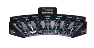 Mercedes Pack 7xF1 C/Stand Escala - 1:43