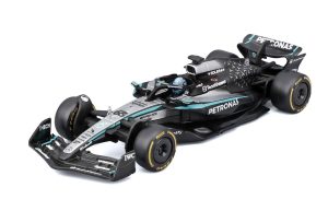 Mercedes Benz AMG W16 #63 GEORGE RUSSELL 2025 with Helmet Escala - 1:43