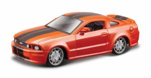 Ford MUSTANG GT 2006 Escala - 1:64