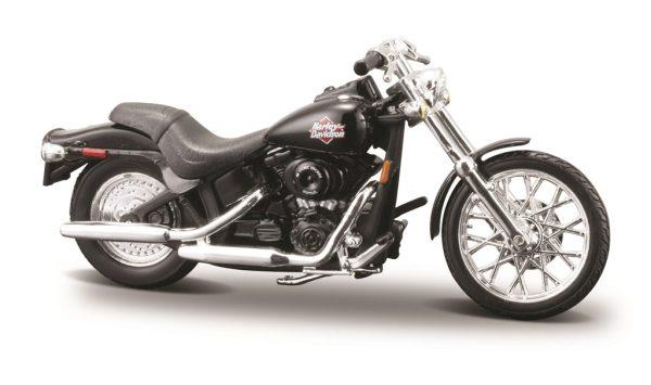 HARLEY-DAVIDSON FXSTB NIGHT TRAIN 2002 - Escala 1:18