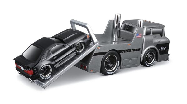 Ford C600 FLATBED 1966 + Ford MUSTANG SVT COBRA 1993 -Escala  1:64 - Image 3