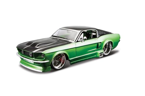 Ford MUSTANG GT 1967 'KIT' Escala 1:24