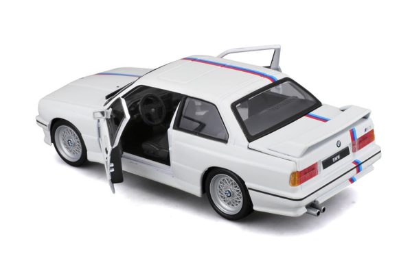 BMW M3 (E30) 1988 - Escala 1:24 - Image 3