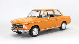 BMW 2002 Ti 1974 - Escala 1:24