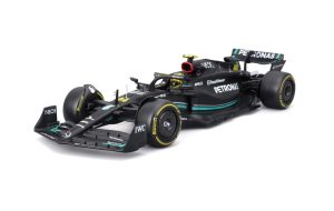 MERCEDES-AMG PETRONAS F1 W14 E PERFORMANCE #44 LEWIS HAMILTON 2023 Escala 1:24