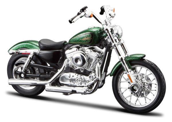 HARLEY-DAVIDSON 2012 XL 1200V SEVENTY-TWO - Escala 1:18