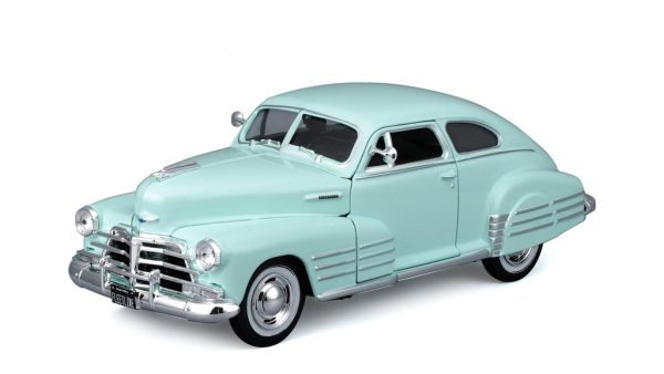 Chevrolet FLEETLINE AEROSEDAN 1948 Escala - 1:24