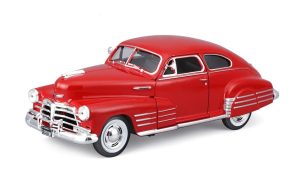 Chevrolet FLEETLINE AEROSEDAN 1948 Escala - 1:24