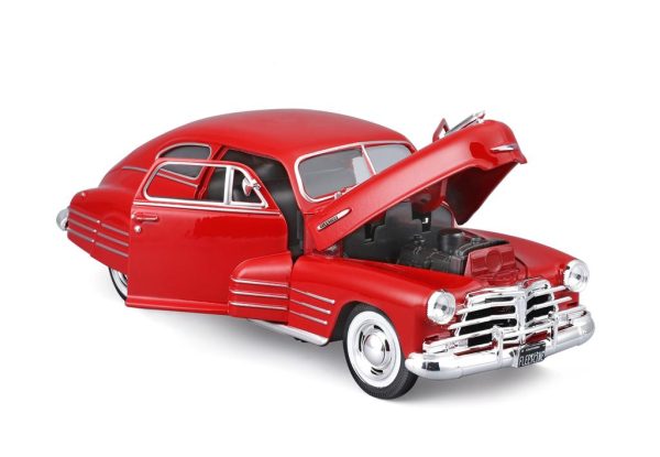 Chevrolet FLEETLINE AEROSEDAN 1948 Escala - 1:24 - Image 3