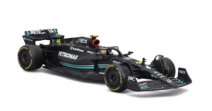 Mercedes Benz AMG W14 #44 LEWIS HAMILTON 2023 With Helmet - Escala 1:43