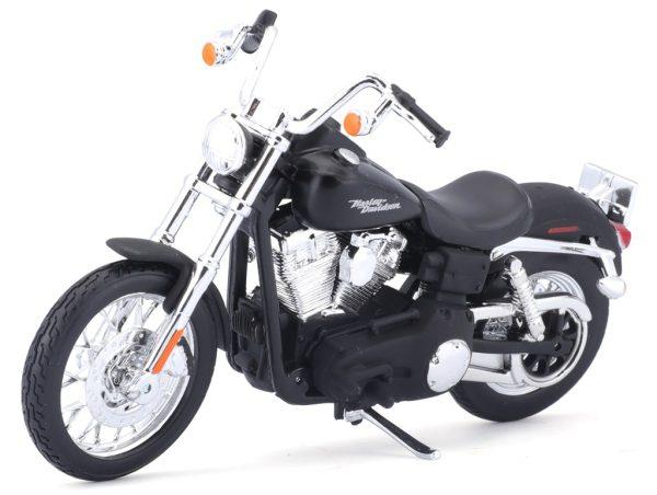 HARLEY-DAVIDSON DYNA STREET BOB 2006 - Escala 1:18