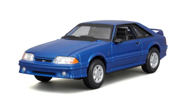 Ford MUSTANG SVT COBRA 1993 'KIT' - Escala 1:24