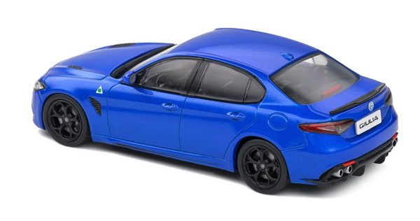 Alfa Romeo GIULIA QUADRIFOGLIO - Escala 1:43 - Image 2