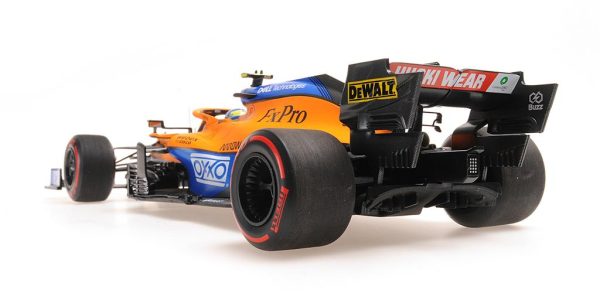 MCLAREN F1 TEAM MCL35M #4 LANDO NORRIS - POLE POSITION RUSSIAN GP 2021 Escala - 1:18 - Image 3