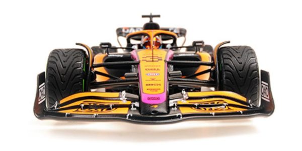 MCLAREN F1 TEAM MCL36 #3 DANIEL RICCIARDO SINGAPORE GP 2022 Escala - 1:18 - Image 3