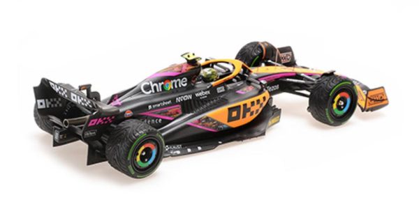 MCLAREN F1 TEAM MCL36 #4 LANDO NORRIS SINGAPORE GP 2022 Escala - 1:18 - Image 2