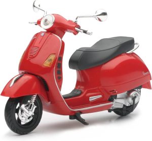 VESPA GTS300 SUPER - Escala 1:12