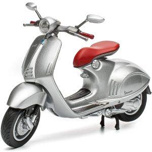 Vespa 946 BELLISSIMA 2014 - Escala 1:18