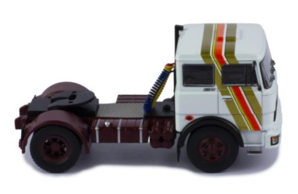 Fiat 690 T1 1961 Escala - 1:43 - Image 6