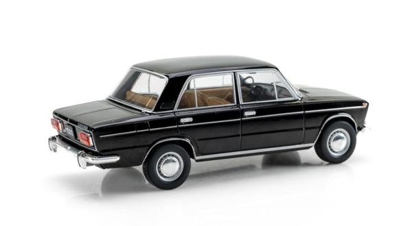 Lada 1500 (1977) Escala - 1:24 - Image 5